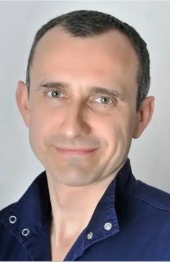 Dr. Dénes Tibor