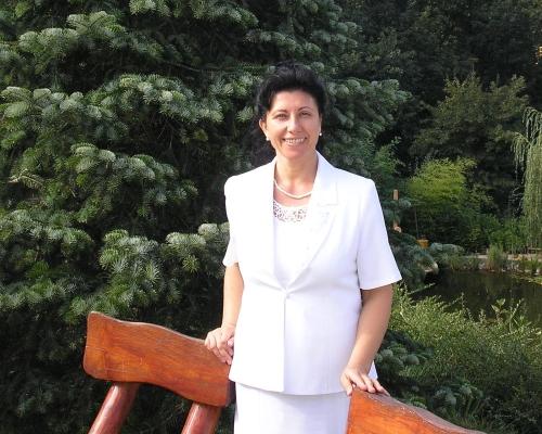 Kopcsányi Ildikó, gyógyító