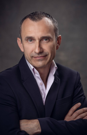 Dr. Dénes Tibor